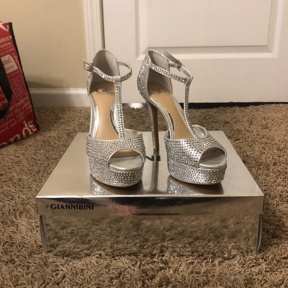 Gianni Bini Shoes - Gianni Bini heels